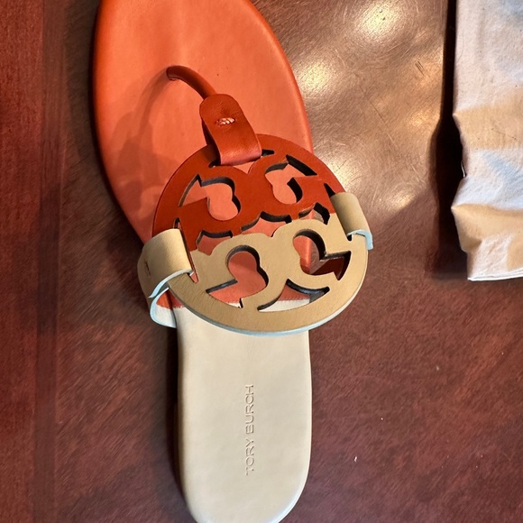 New 2024. Tory Burch sandals sold separately! - Picture 13 of 16